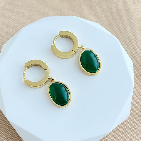 Esmerald necklace earrings bracelet