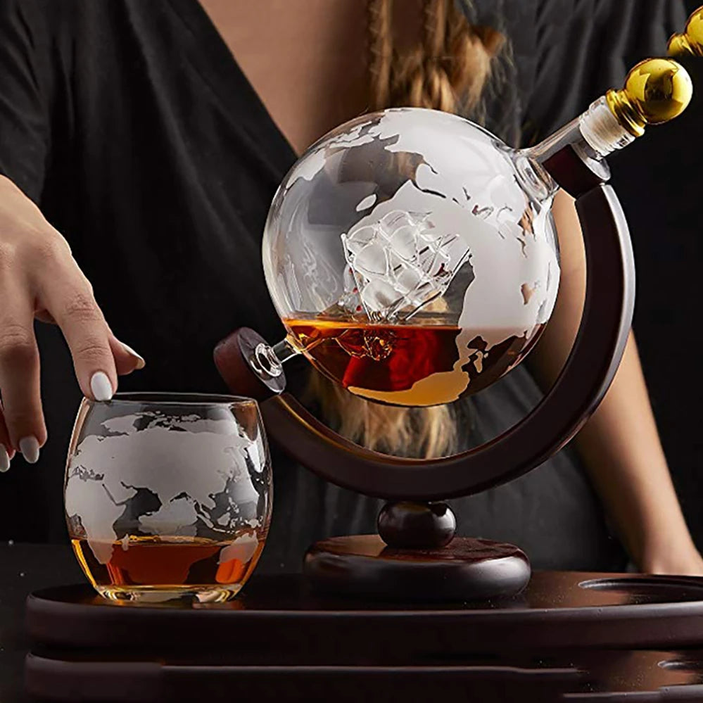 Globe Decanter
